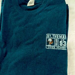 Men’s St. John tshirt